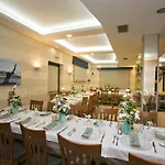 Lo Squalo 3* Grottammare
