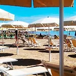 Lo Squalo 3* Grottammare