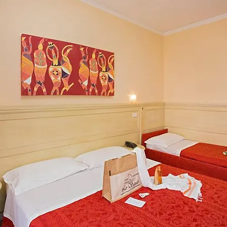 Lo Squalo Otel 3*