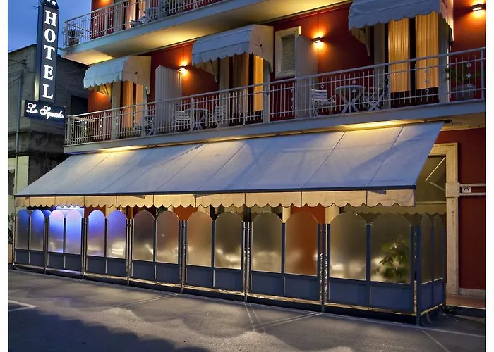 Lo Squalo Hotel 3*