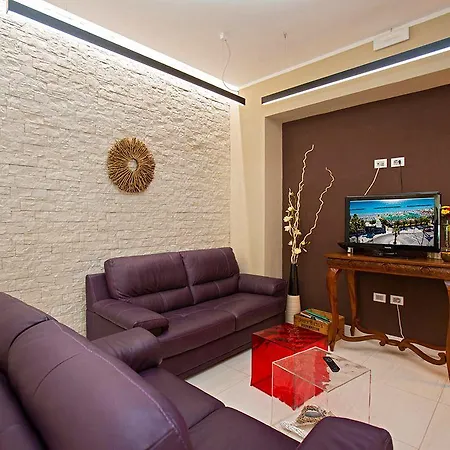 Lo Squalo Отель 3*