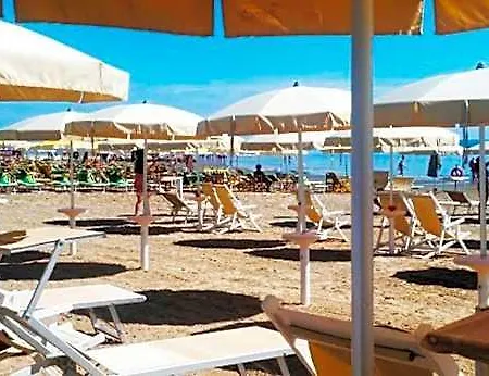 Otel Lo Squalo Grottammare