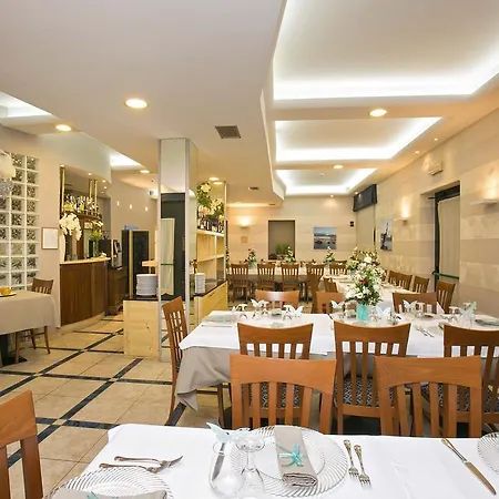 Отель Lo Squalo Гроттамаре