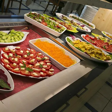 Отель Lo Squalo