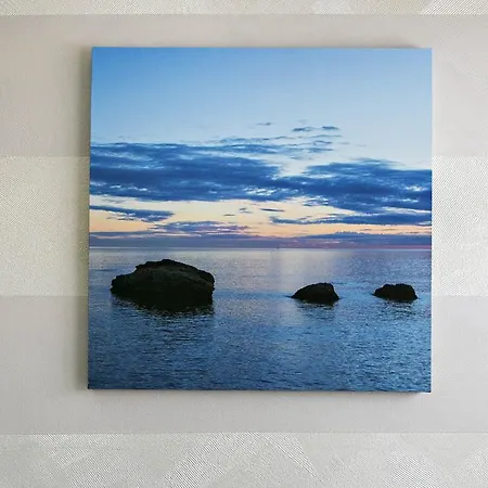 Lo Squalo Отель 3*