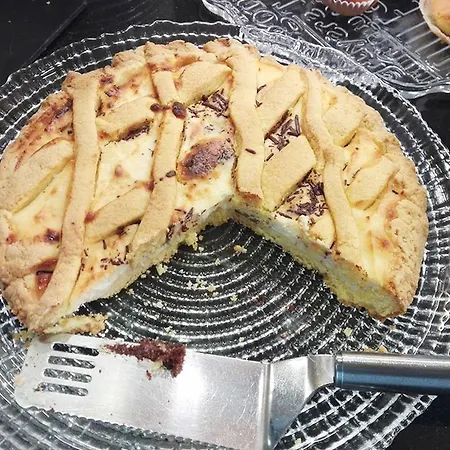 Отель Lo Squalo 3*