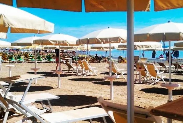 Lo Squalo 3* Grottammare