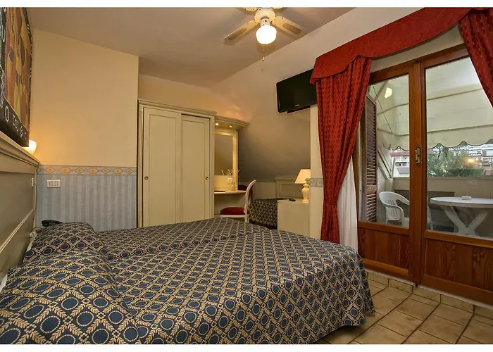 Hotel Lo Squalo